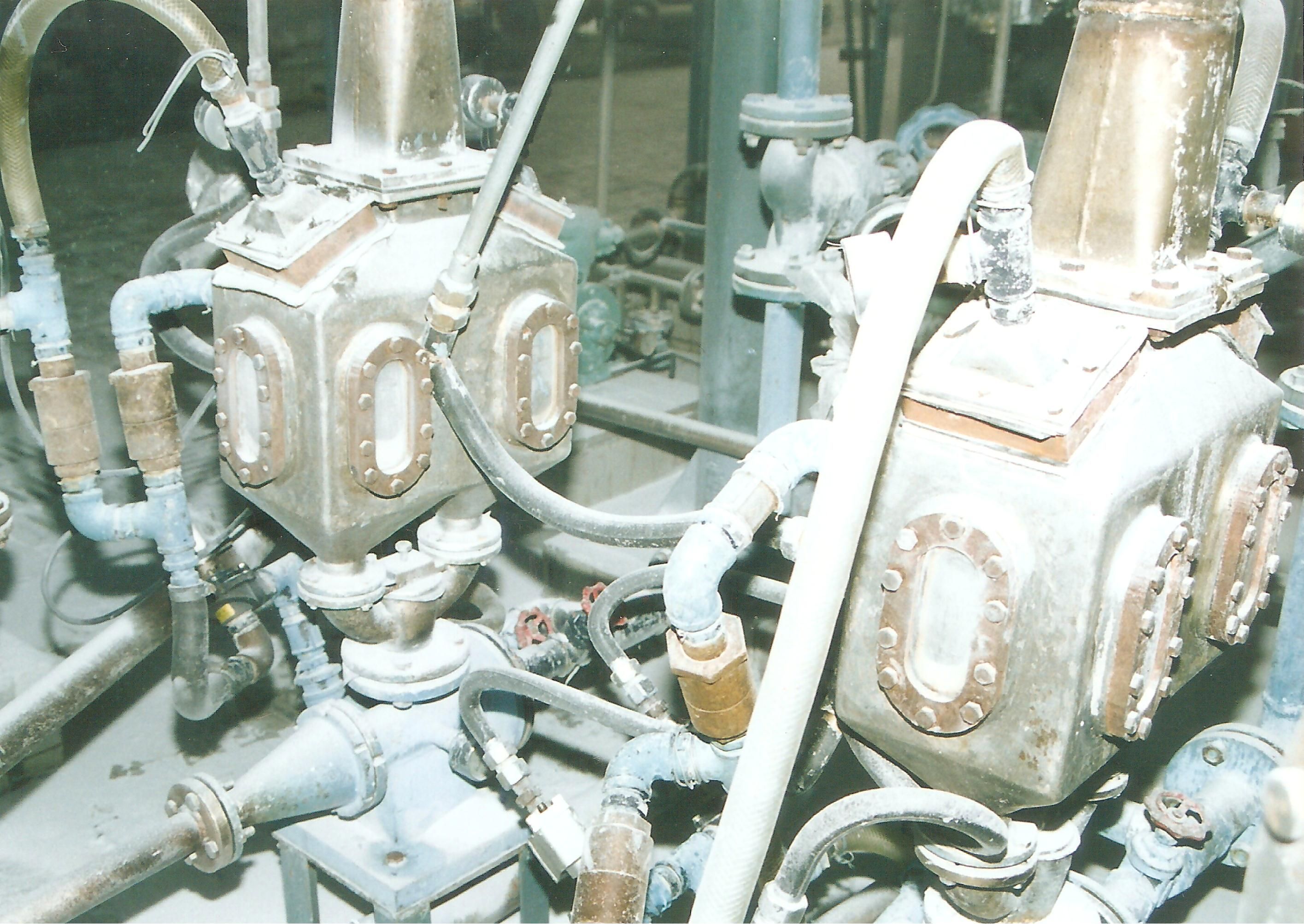 运行达20年之久的甘肃兰化合成橡胶厂dtv-1型正压密相气力输送装置1-2号线